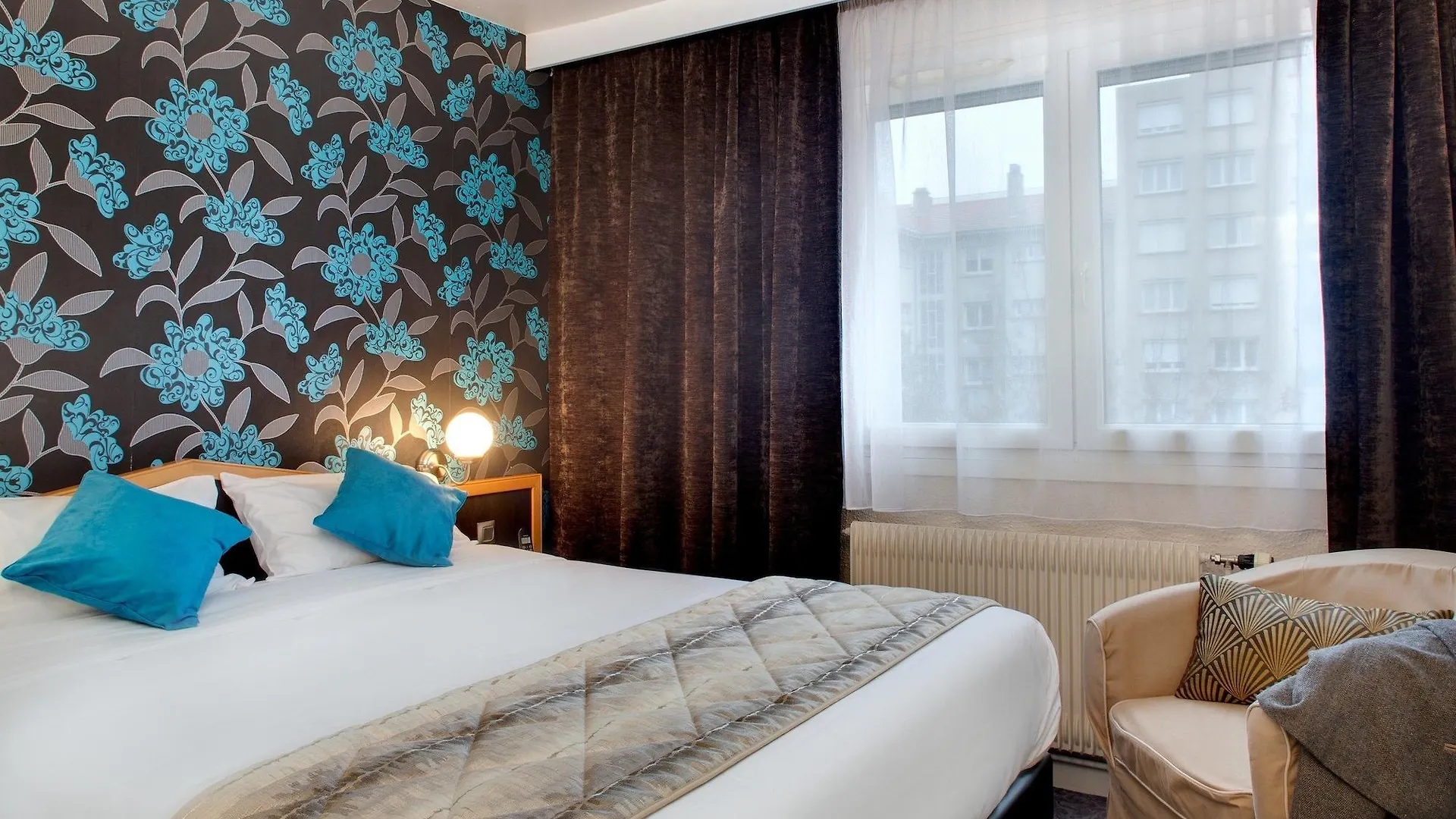 Hotel Logis Hôtel du Midi - Saint Etienne Sud